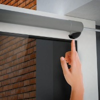 touch n hold door closers